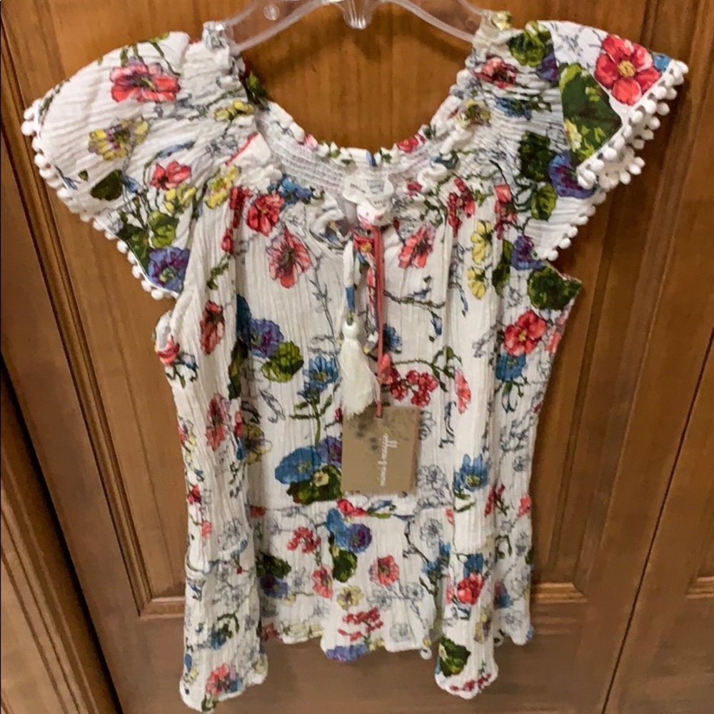 NWT Mimi/Maggie flowered peasant top w leggings